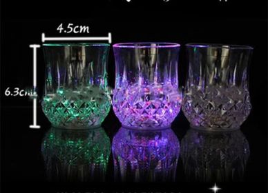 Colorful Switch Shooter Glass Creative Acrylic Water Activated Light Cup Luminous Cup (Option: Switch Octagonal Shooter Glass)